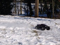 HPI Savage XS Flux im Schnee 10