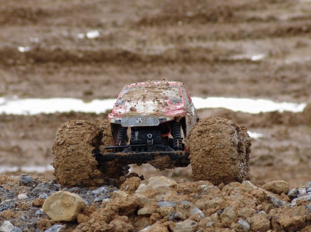 Axial AX10 Ridgecrest Mudding