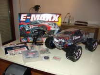 Traxxas E-Maxx - Lieferumfang