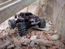 Traxxas E-Maxx - Baustellenparcours