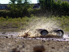 Traxxas E-Maxx Dual Titan 775 auf der "Seenplatte"