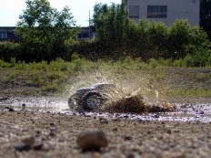 Traxxas E-Maxx Dual Titan 775 auf der "Seenplatte"