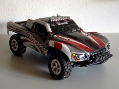 Traxxas Slash mit Lightbar