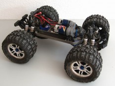 Traxxas E-Maxx mit zwei Titan 775 Motoren