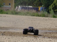 Traxxas E-Maxx Dual Titan 775 auf der "Seenplatte"