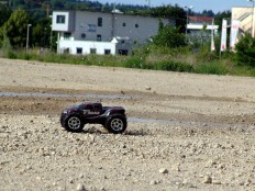 Traxxas E-Maxx Dual Titan 775 auf der "Seenplatte"