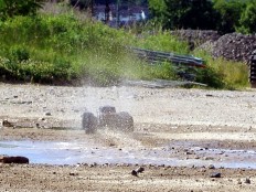 Traxxas E-Maxx Dual Titan 775 auf der "Seenplatte"