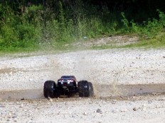 Traxxas E-Maxx Dual Titan 775 auf der "Seenplatte"