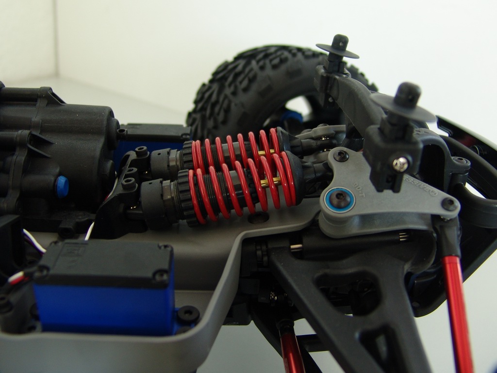 Push Rod Traxxas ERevo Brushless Edition › RCHeliCar